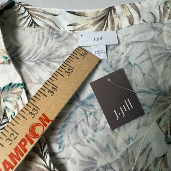 J. Jill Positano Shoulder Tie Sleeveless Blouse - Picture 8 of 9